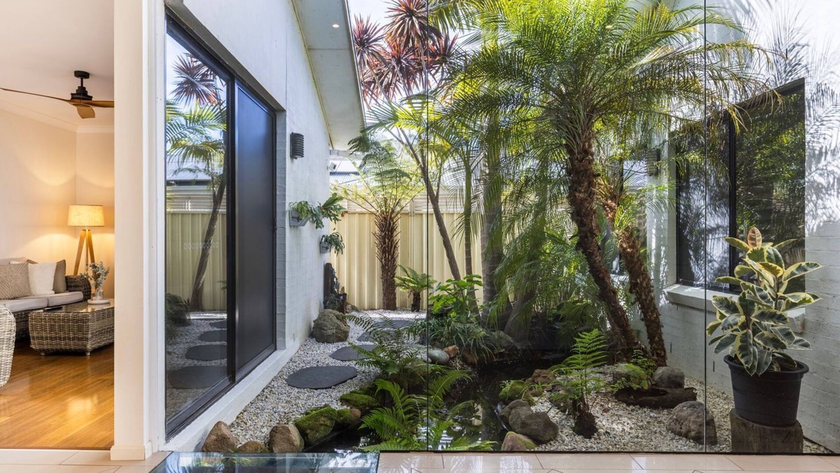 St. Georges Basin House | The Atrium by Experience Jervis Bay
