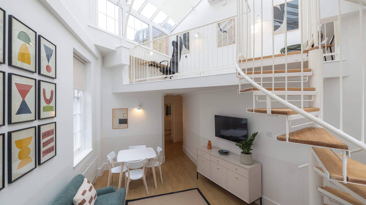 Vincent Square Apartment | The Atrium: High Ceilings & Workspace, Victoria