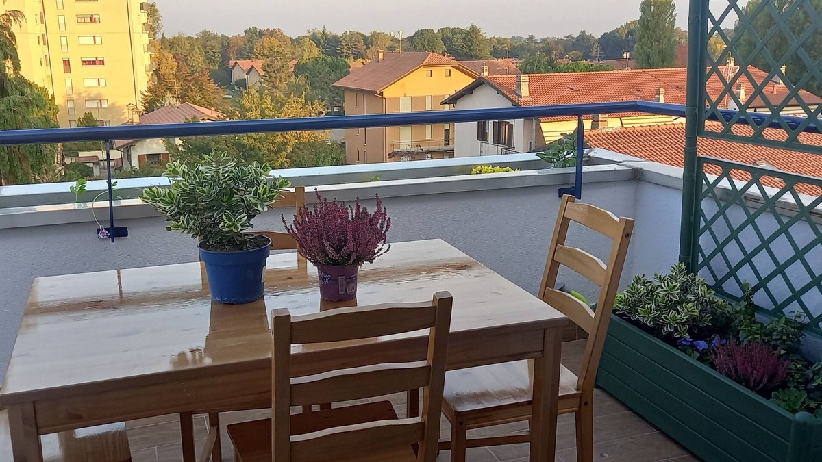 Bustecche Apartment | The attic with the vegetable garden