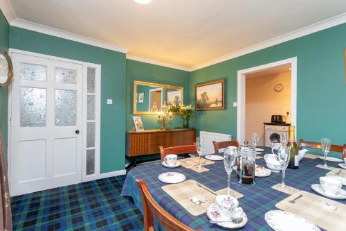 Stanley House | The Auld Sweetie Shop