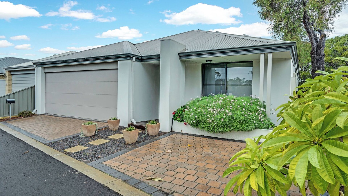Geographe House | The Aurora – A Comfortable 4 BRM Family Getaway