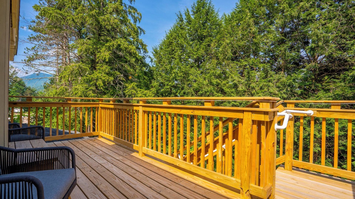 Bartlett Hotel | The Aurora Inn & Cottages