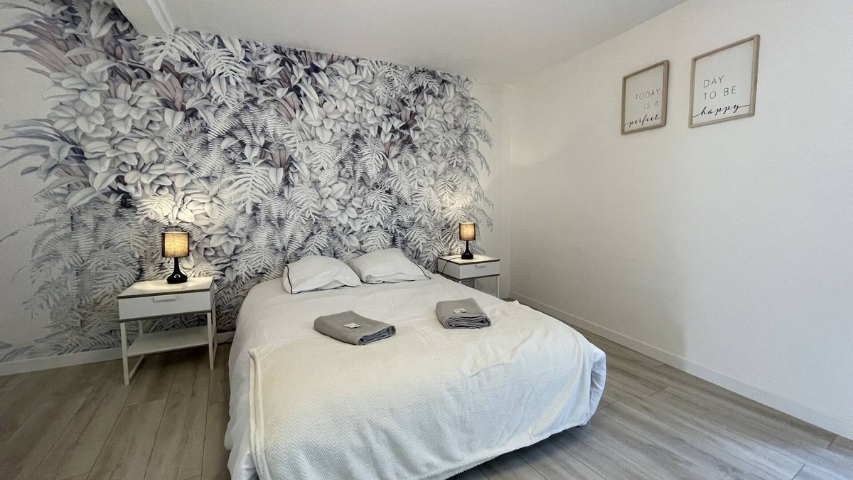 Chablis House | The Authentic family town house