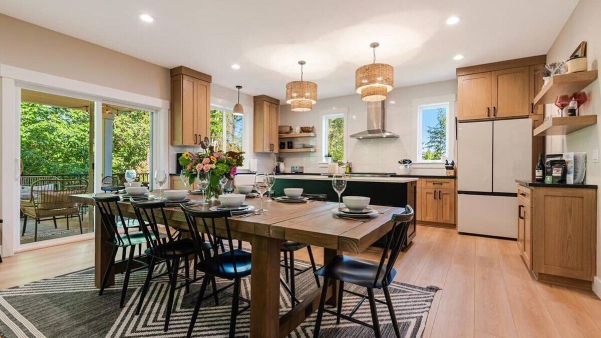 Newberg House | The Avery House ~ A Luxury Retreat in Newberg