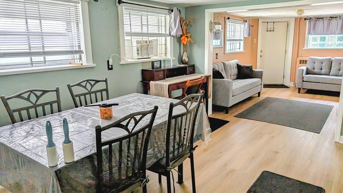Irving Park East Apartment | The Avondale Lower Level
