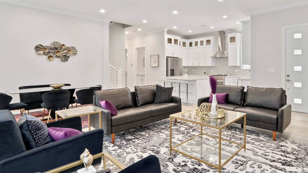 Central Davis House | The Ayla Plan: 4BR, 3.5BA, 2600 Sq Ft, Near Campus