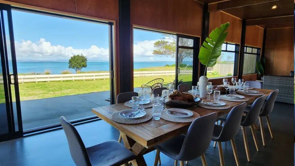 Kaimaumau House | The Bach 825, Kaimaumau, beside Rangaunu Harbour, in the beautiful Far North
