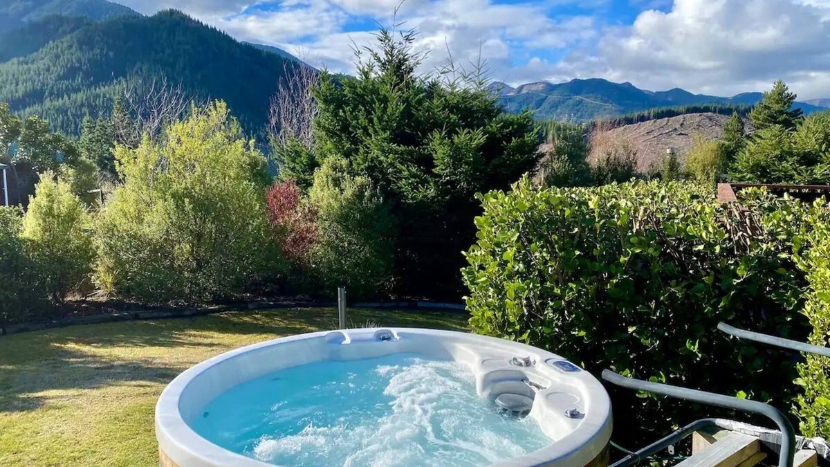 Hanmer Springs House | The Bach Heights - Hanmer