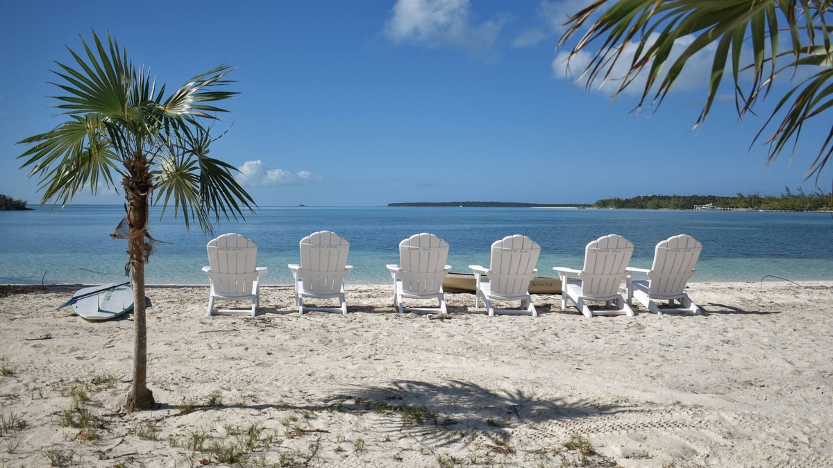 Green Turtle Cay House | The Bahama House on Green Turtle Cay - Coco Bay beachfront