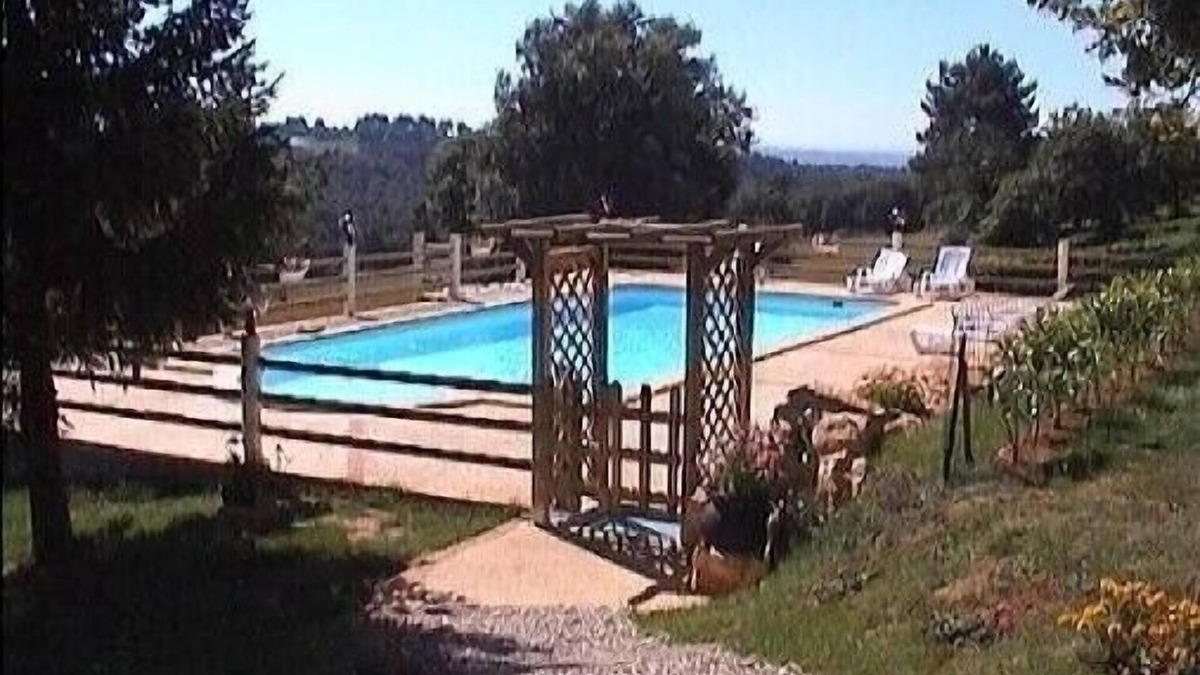 Saint-Crepin-et-Carlucet Cottage | The barn: stone house with pool