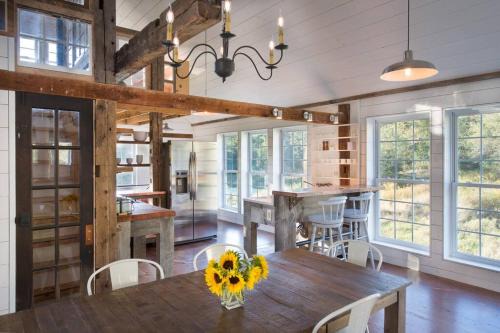 Red Hook Villa | the barn at barn & bike