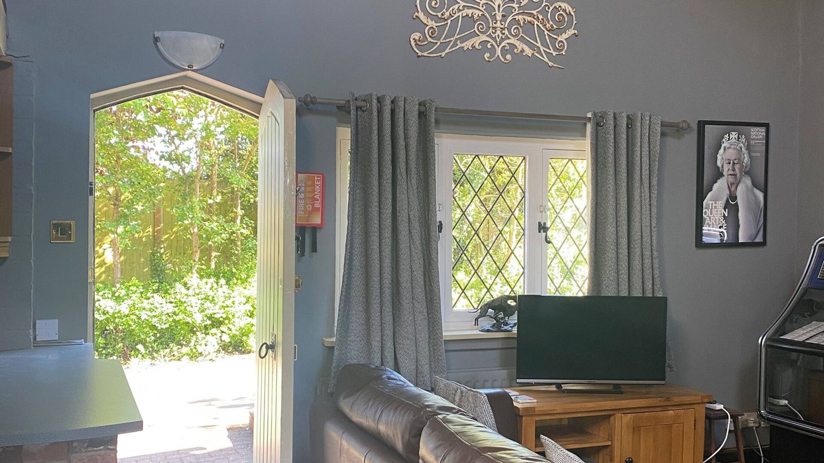 Stourbridge House | The Barn at New Wood Farm