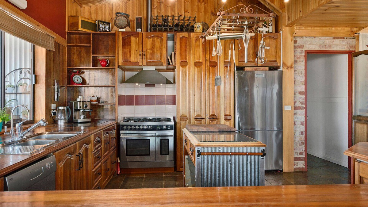 Lurg Other | 'The Barn' at Whispering Hills. A place where YOUR comfort is OUR business