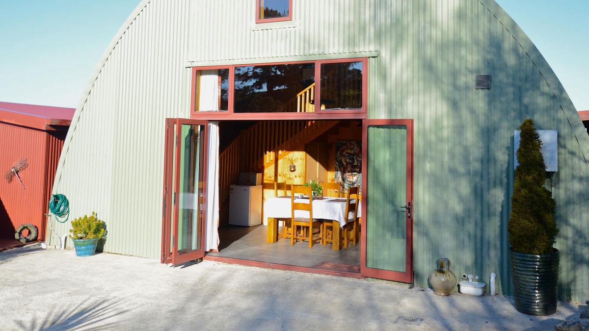 Waitati Bed & Breakfast | The Barn Bed & Breakfast
