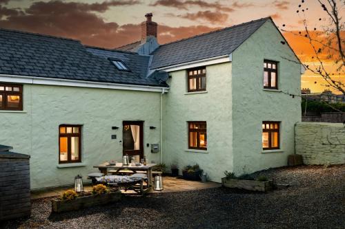 Neyland House | The Barn