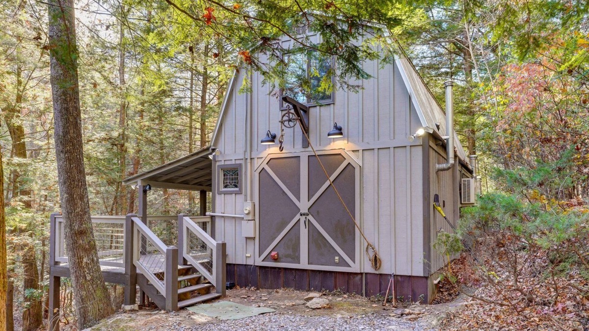 Blue Ridge Cabin | The Barn On Creek's Edge