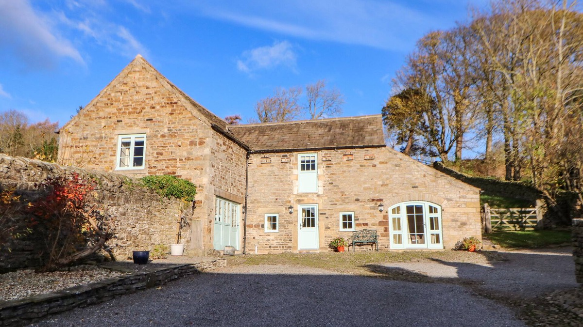 Frosterley Cottage | THE BARN, pet friendly, character holiday cottage in Frosterley