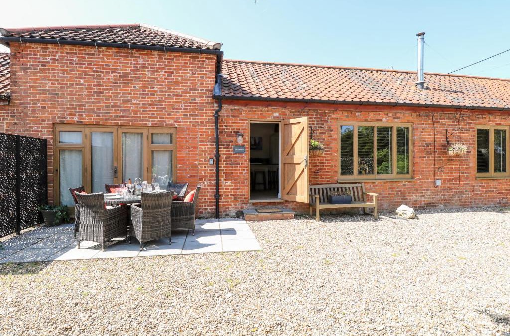 Felmingham House | The Barnhouse