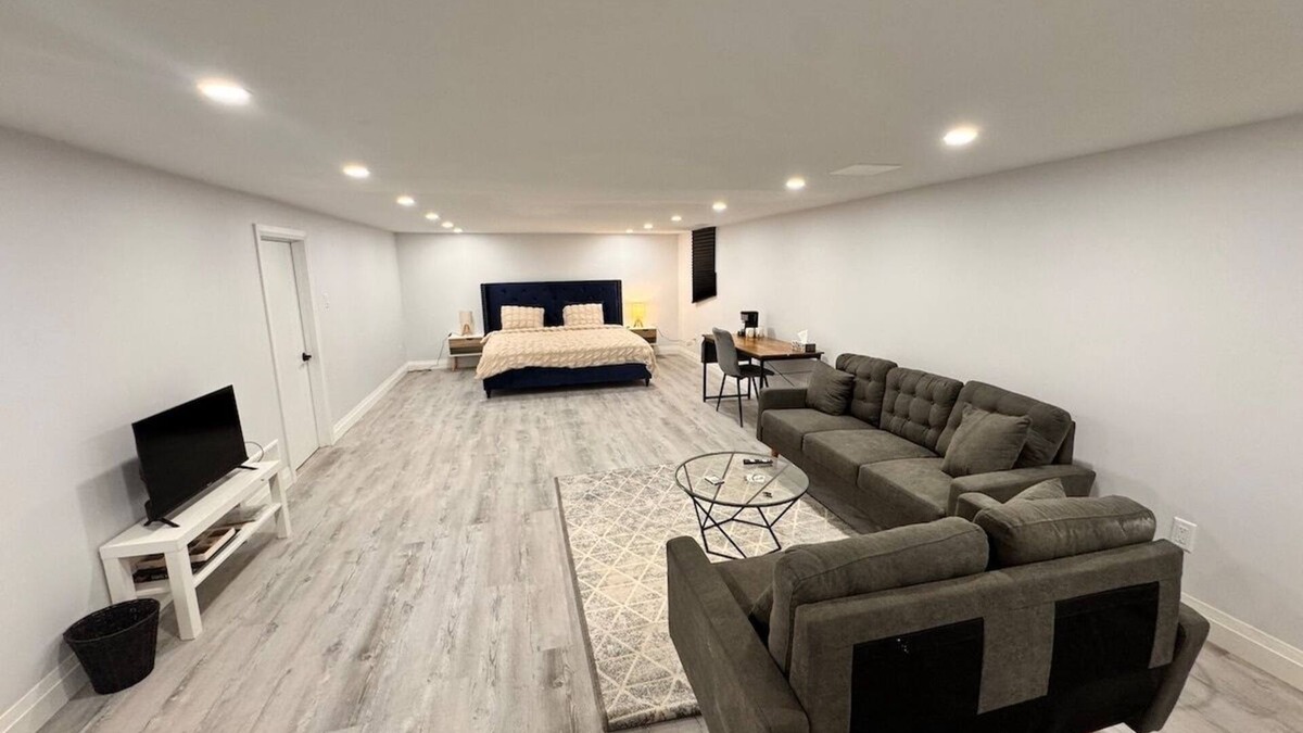 Windsor Apartment | The Basement at Meldrum