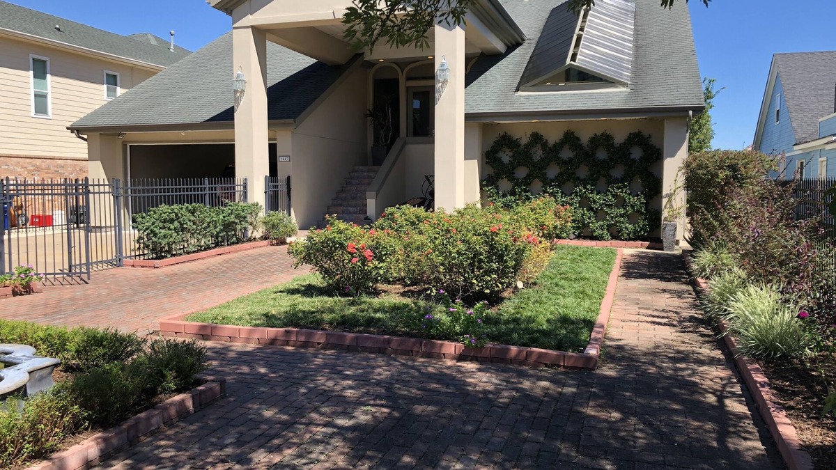Clear Lake Shores House | The Bay House Kemah - Houston area Bayfront Home w/Elevator & Bay Views