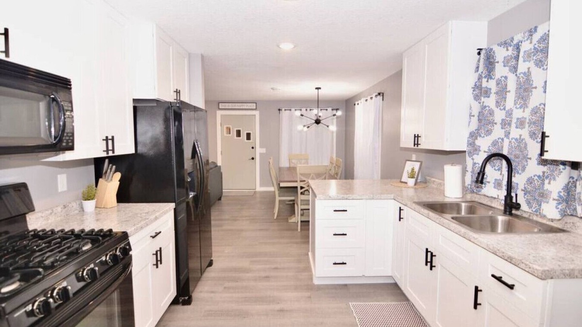 Garrison House | The Bay on Mille Lacs
