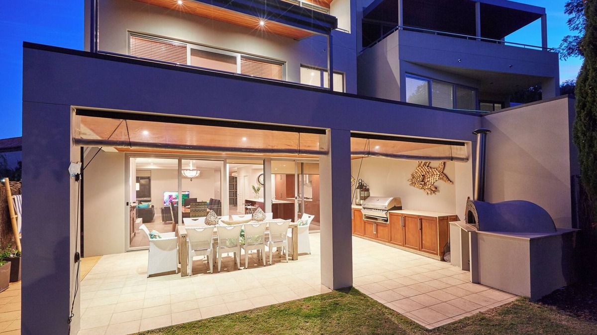 Marybrook House | The Bay Residence Luxury Beachfront Home