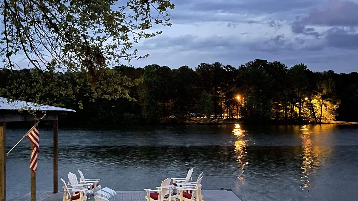 Pleasure Point House | The Bayou Lodge 11 br 9 ba is great for family gathering & conferences !