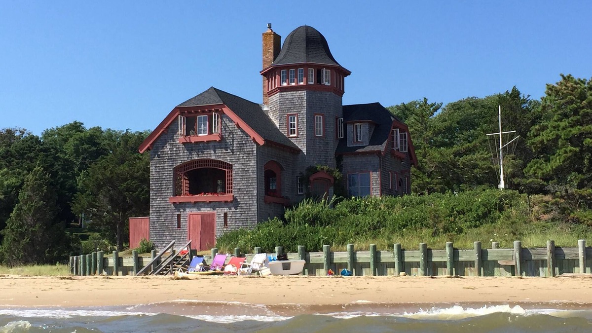 Wellfleet House | The Beach Castle