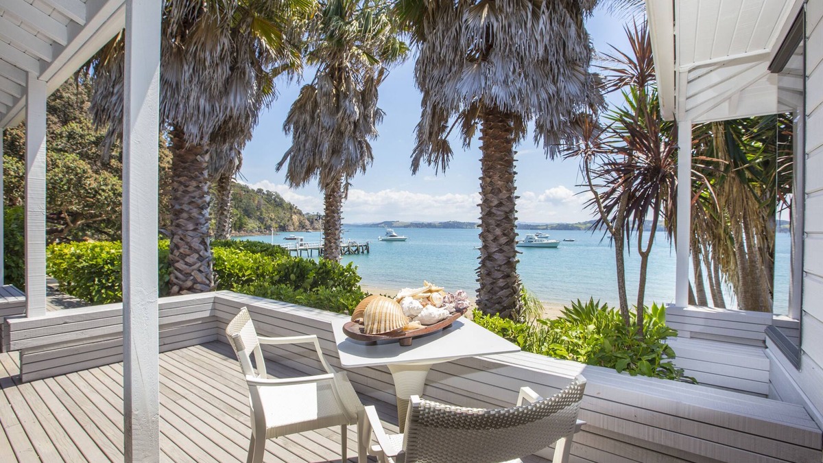 Kawau Island Cabin | The Beach House