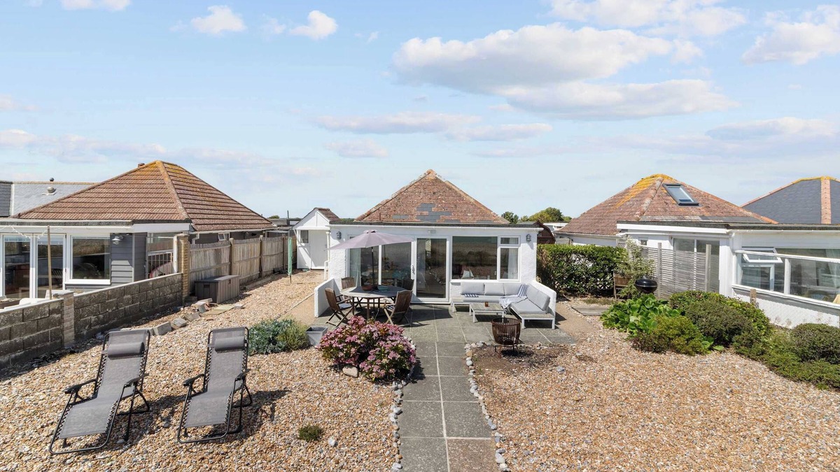 Pevensey House | The Beach House Summa
