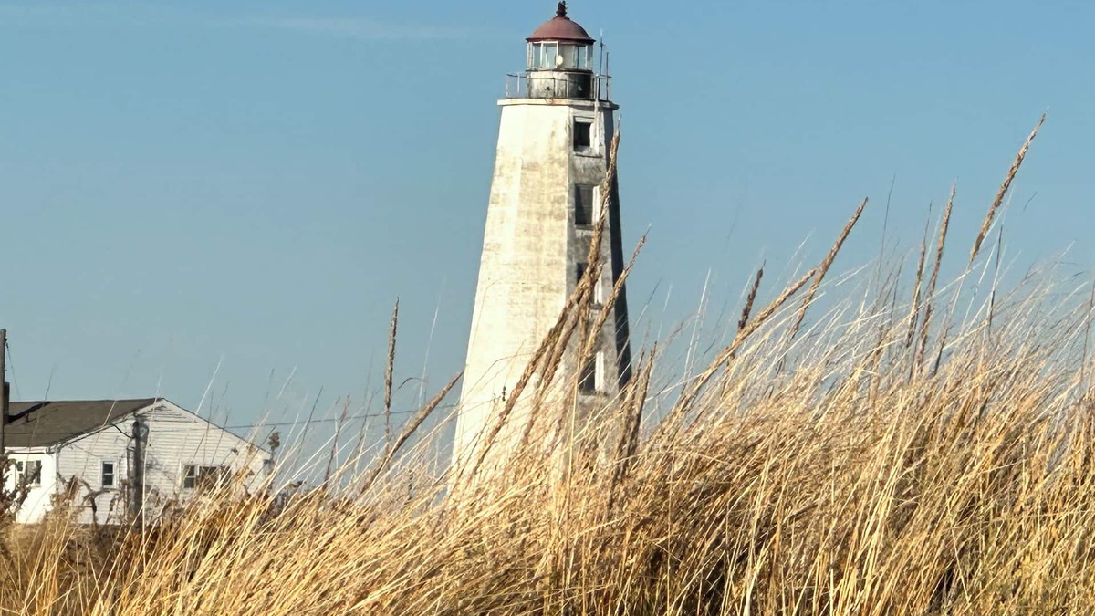 Old Saybrook House | The Beach life at Knollwood beach , Year round house short walk to the beach