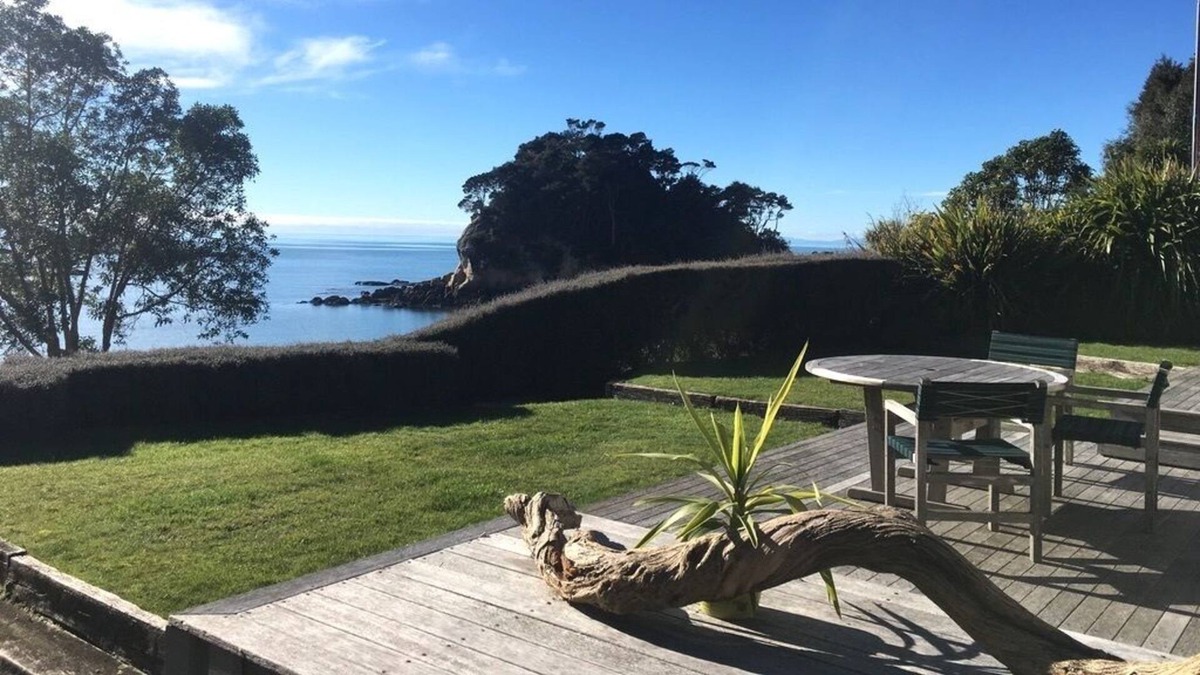 Ngaio Bay Cottage | The Beachfront Bach of Kaiteriteri