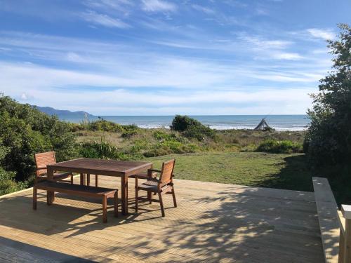Te Horo Beach House | The Beachsider - Te Horo Beach Holiday Home