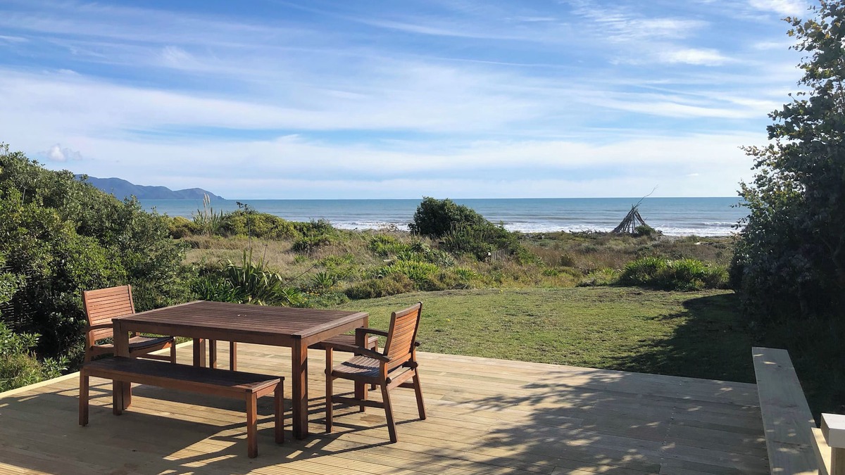 Te Horo Beach House | The Beachsider - Te Horo Beach Holiday Home