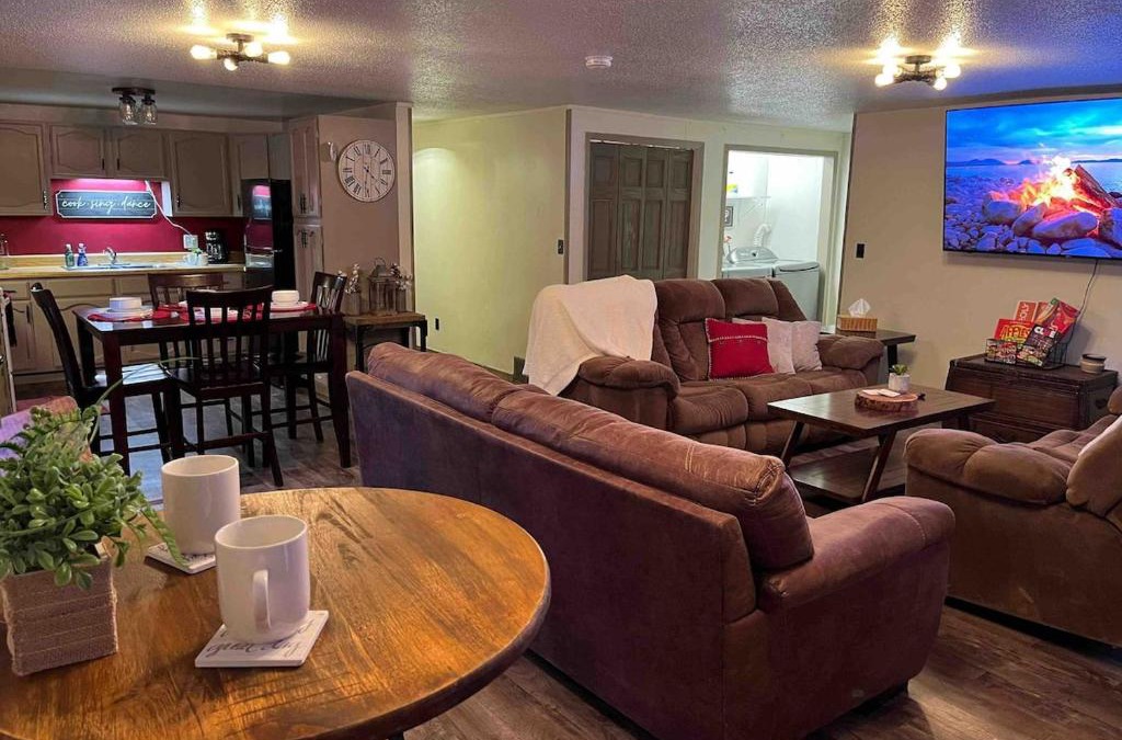 Winter House | The Bear Den
