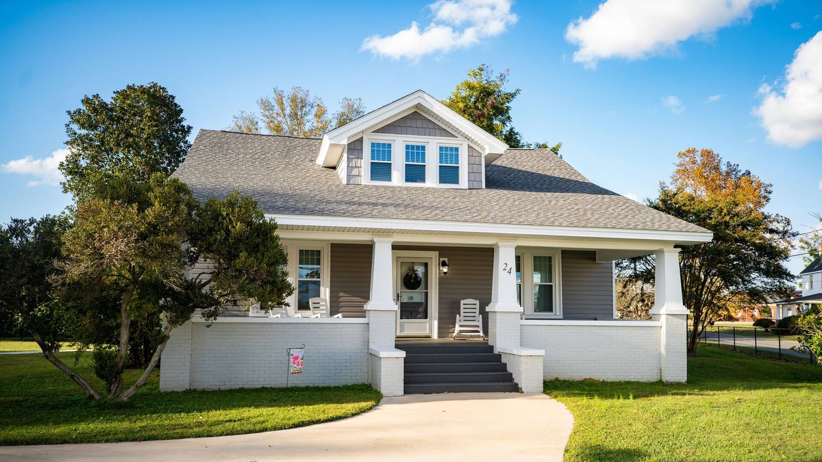 Turkey House | The Beautiful Gray House, 4 Bedroom Historic Bungalow