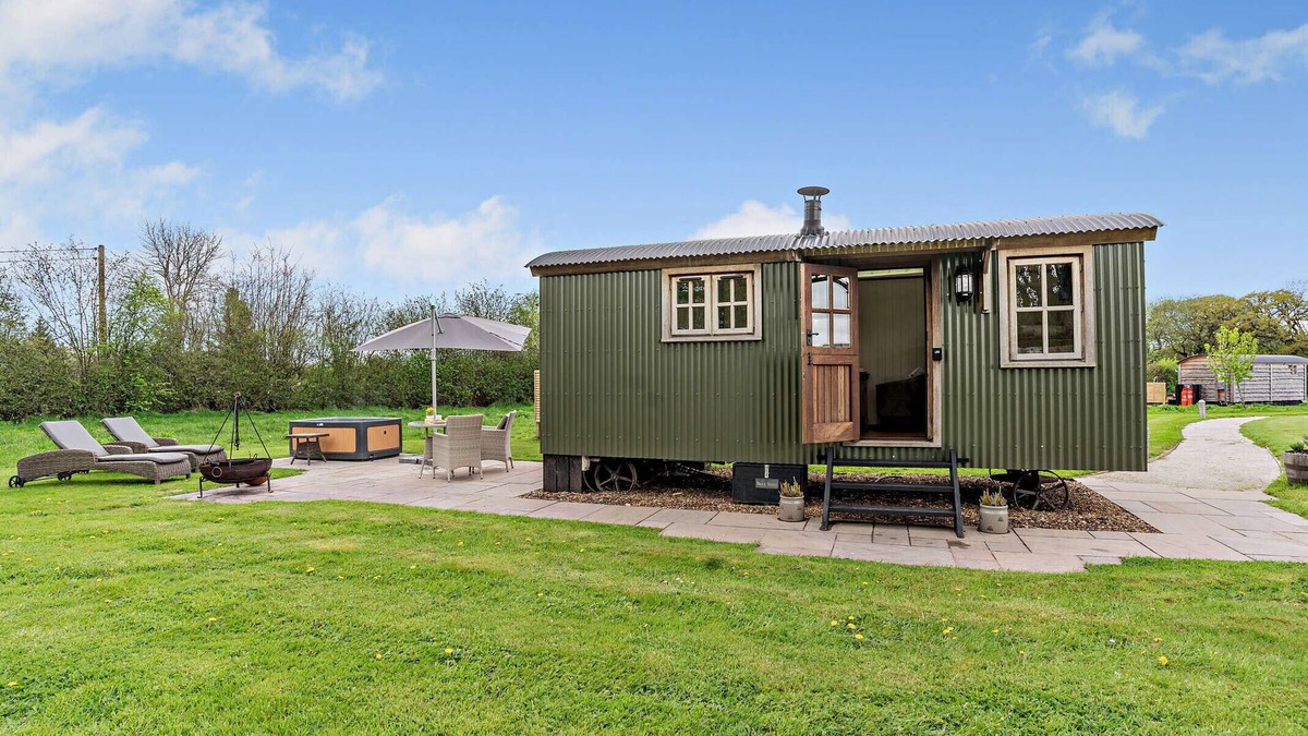 Bronllys House | The Beehive - One Bedroom House, Sleeps 2