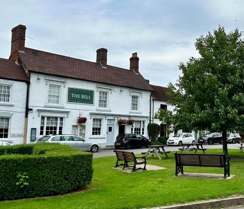 Tanworth in Arden Hotel | The Bell