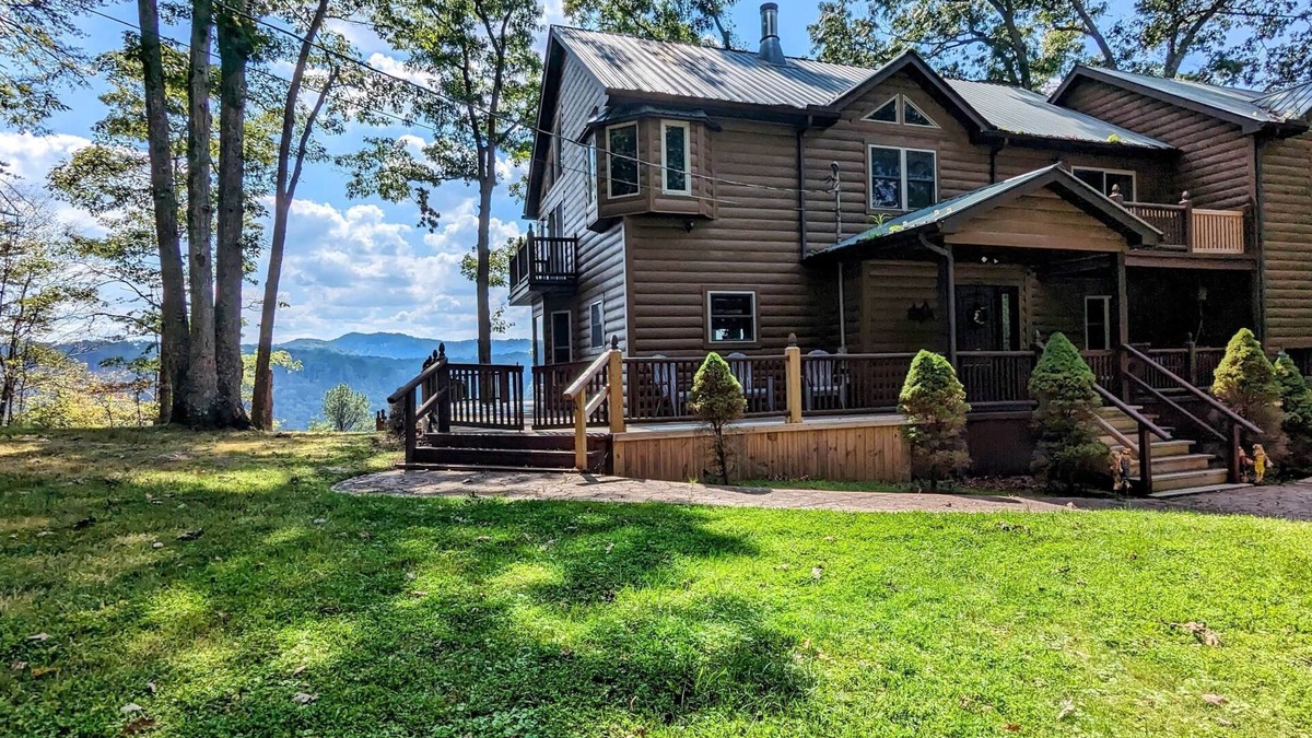 Victor House | The Bend West Virginia