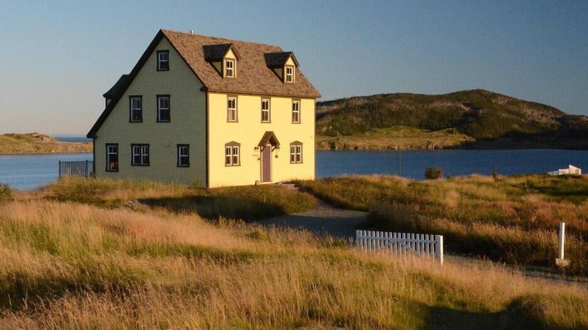 Trinity Cottage | The BEST in the BIGHT.LOCATION & LUXURY!