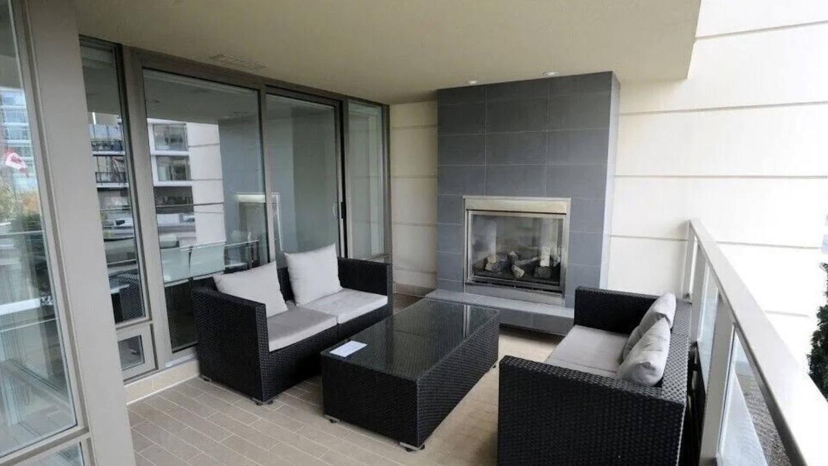 Downtown Victoria Apartment | The best of Downtown Victoria at "The Falls"