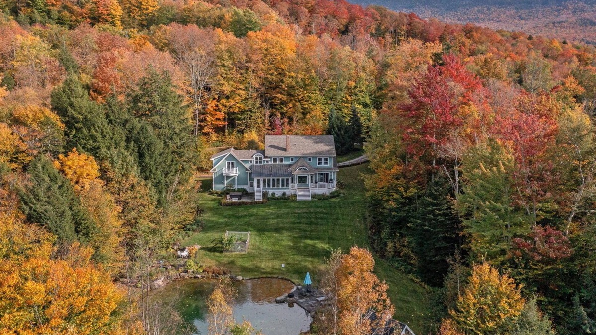 Stowe House | The best spot for fall foliage