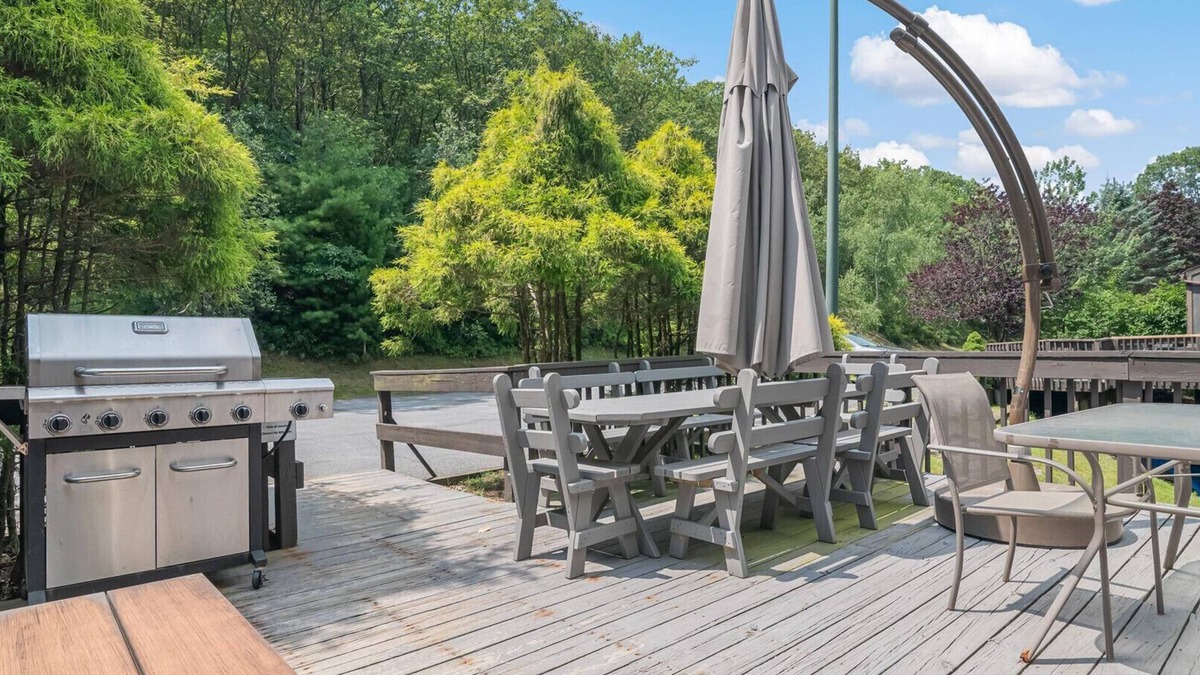 Tannersville Ski Chalet | The Best Views From Camelback