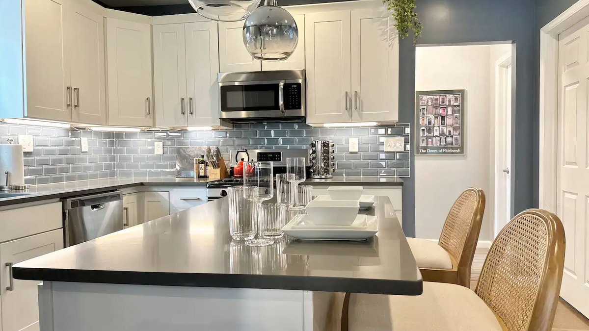 South Hills House | The Beverly at Mt. Lebanon by Luxe PGH