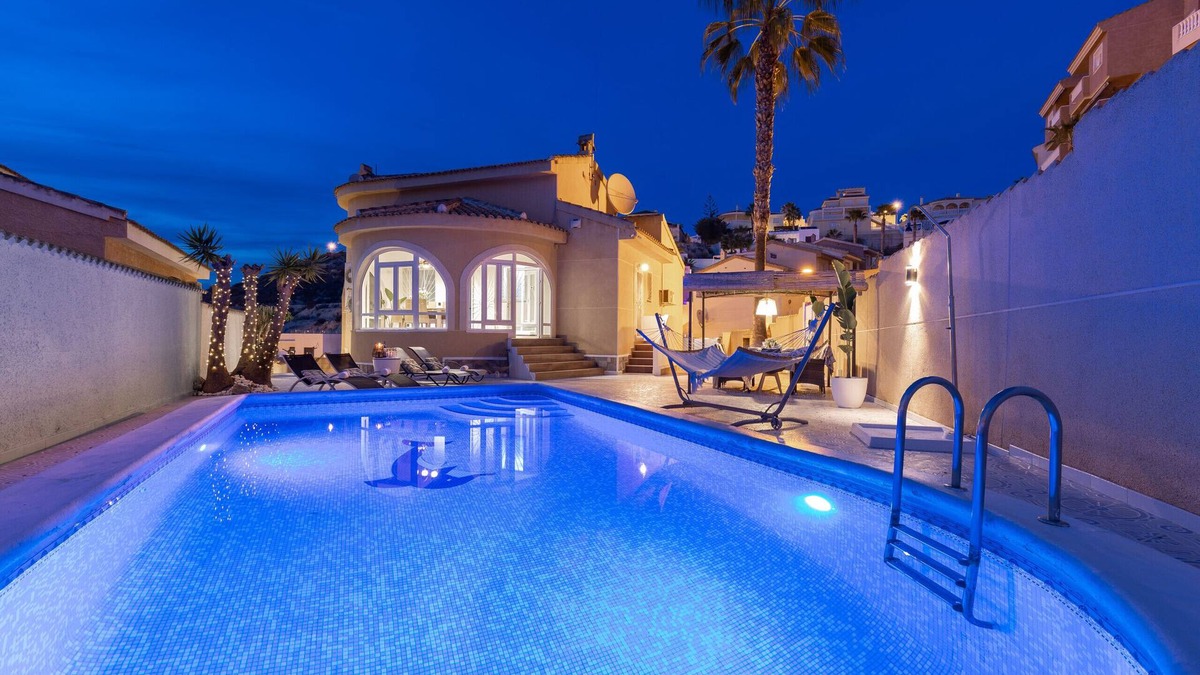Rojales Villa | The Big Chill by Fidalsa