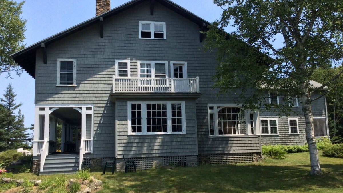 Vinalhaven House | The BIG House on the Fox Island Thorofare