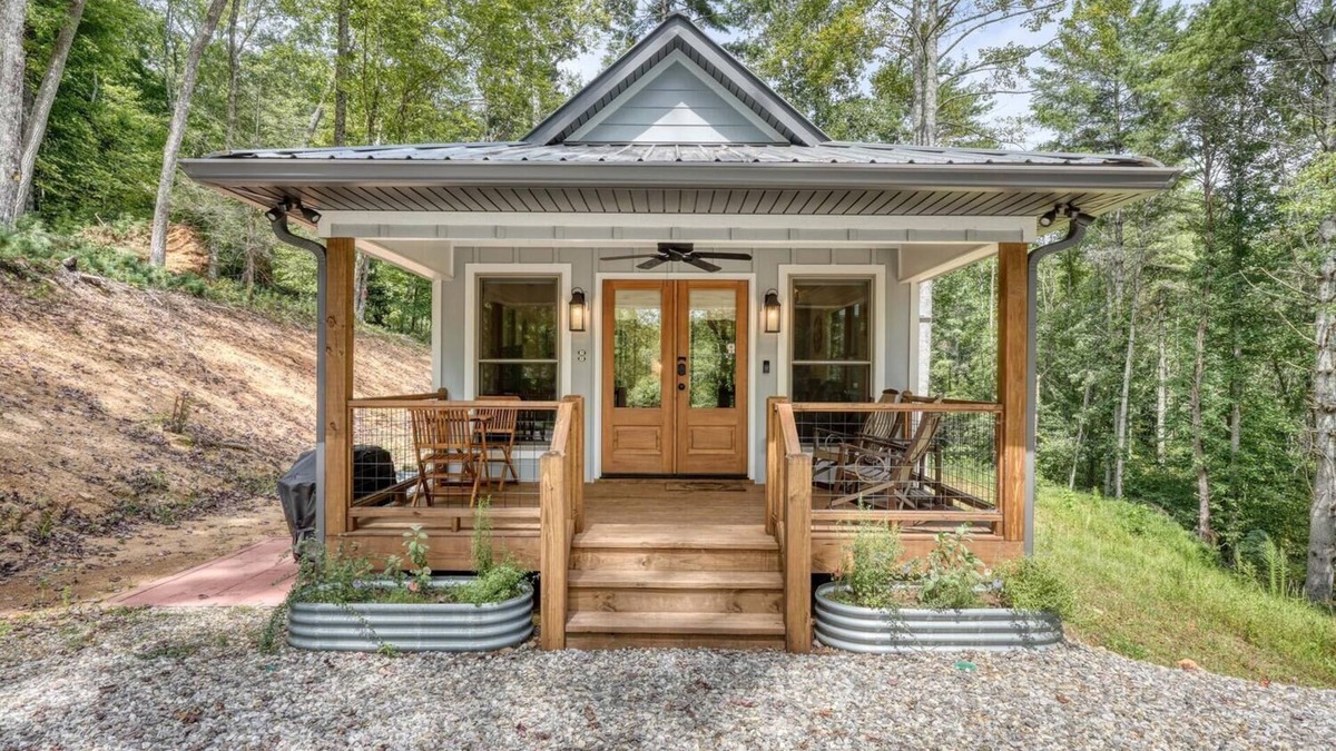 Suches Cabin | The Birdhouse