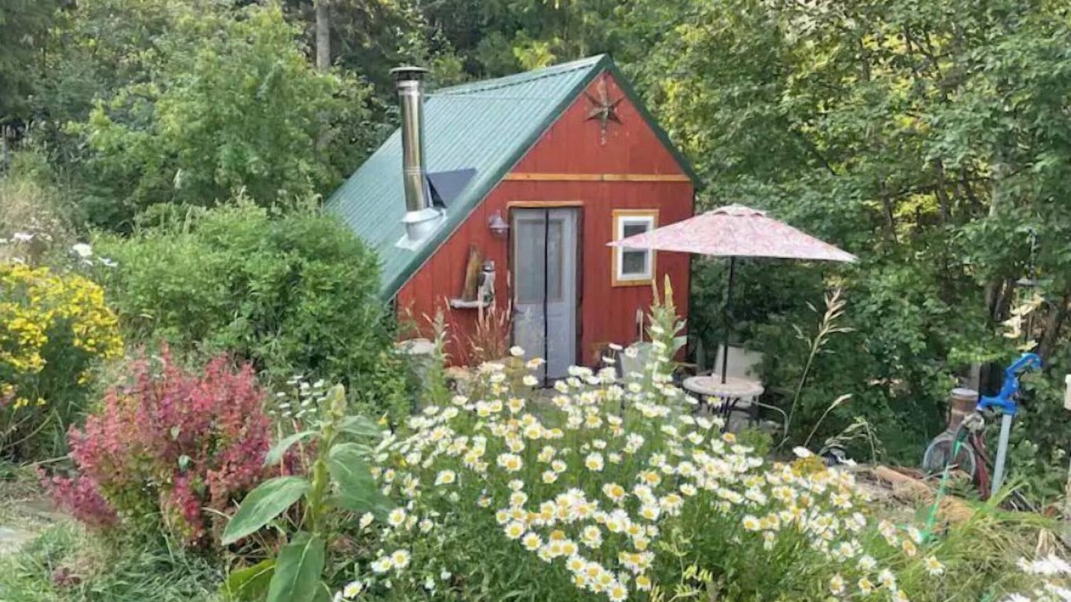 Sagle House | The Birds Nest Bunk House is a quiet sanctuary.