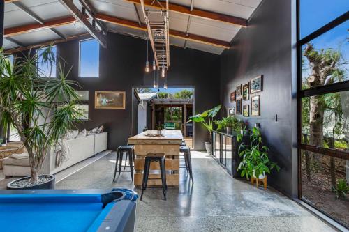 Kumeu Apartment | The Black Barn - 2 Bedrooms