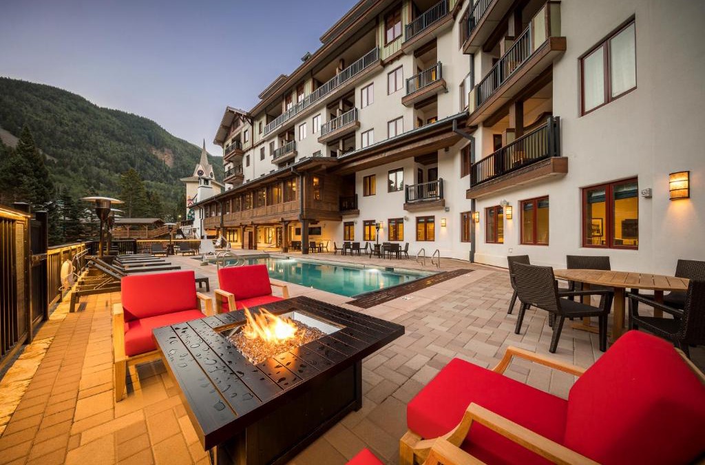 Taos Ski Valley Hotel | The Blake at Taos Ski Valley